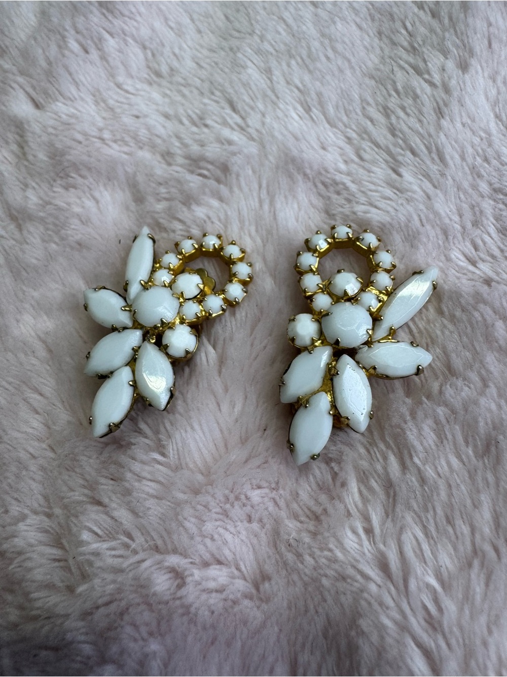 Milk Glass Cabochons Clip Ons